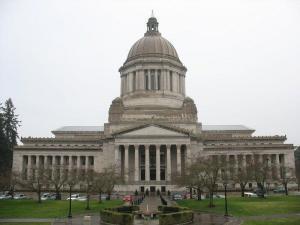 "The Washington State Capitol" by Bluedisk at English Wikipedia. Licensed under CC BY-SA 3.0 via Commons 